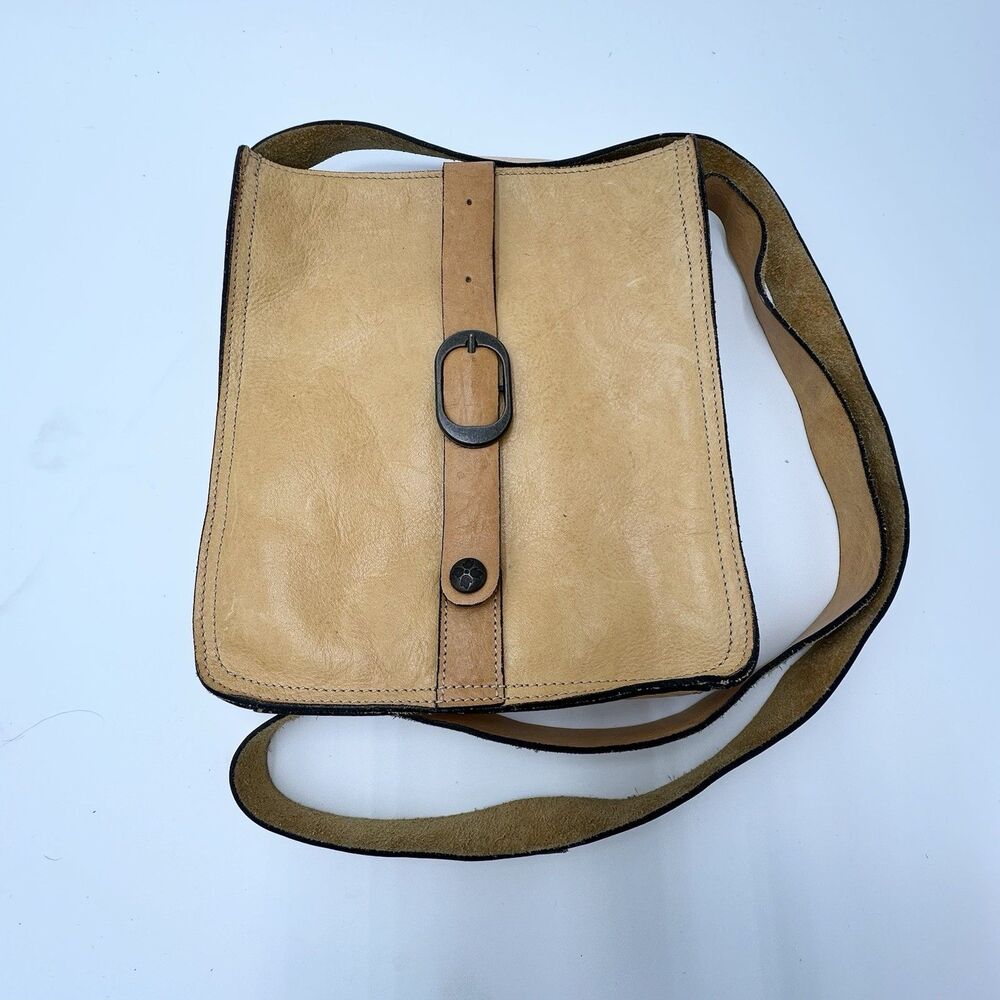 Patricia Nash Venezia Crossbody Bag Pouch Light Tan Leather Purse
